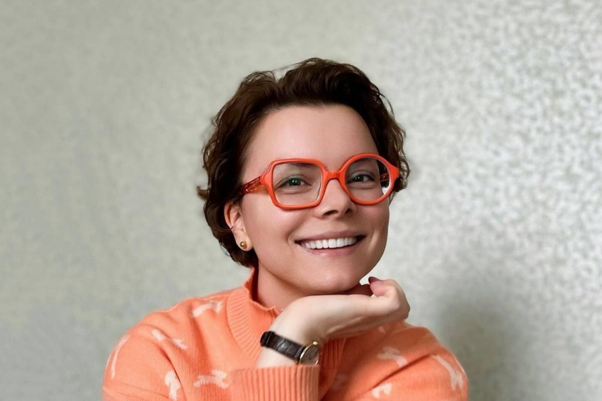 Подписчики Брухуновой назвали подозрительным рождение дочери Петросяна