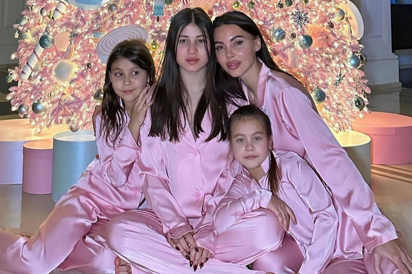 «Она начала синеть»: Оксана Самойлова едва не потеряла дочь