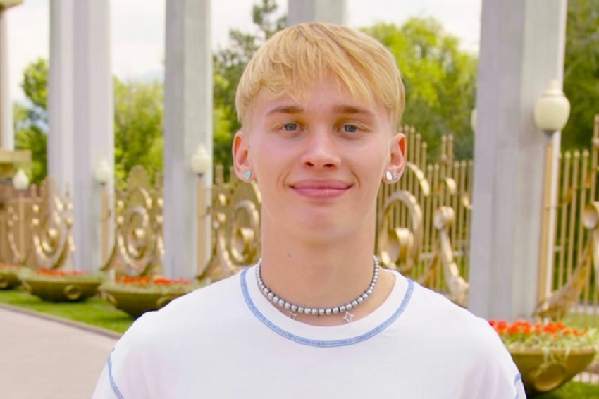 Даня Милохин призвал фанатов вновь начать слушать его песни, чтобы ему кинули хорошие роялти