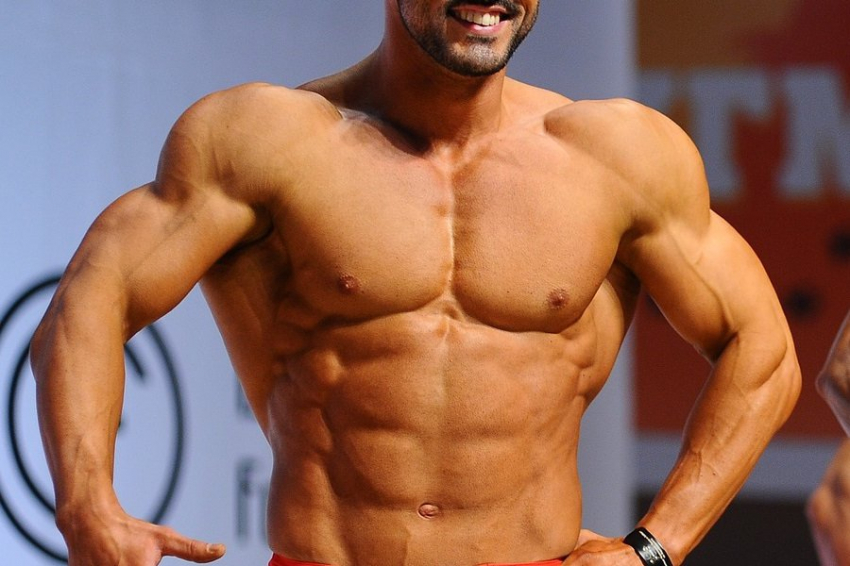 Названо лучшее упражнение для образования кубиков на прессе