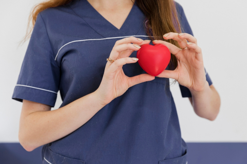 Кардиолог Колодзей перечислил привычки, которые угрожают здоровью сердца