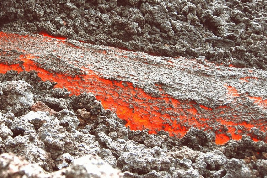 Тайна "Слоя D": древний океан магмы раскрывает свои секреты