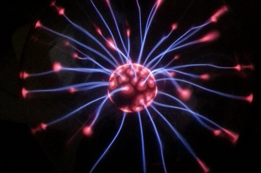 Физики разработали ультратонкое кристаллическое покрытие с рекордной подвижностью электронов