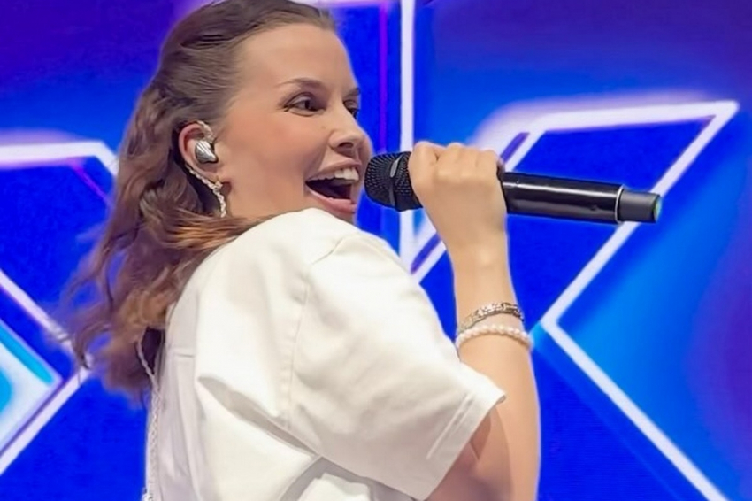 Исполнительница хита «Матушка Земля» заговорила о дуэте с певцом SHAMAN