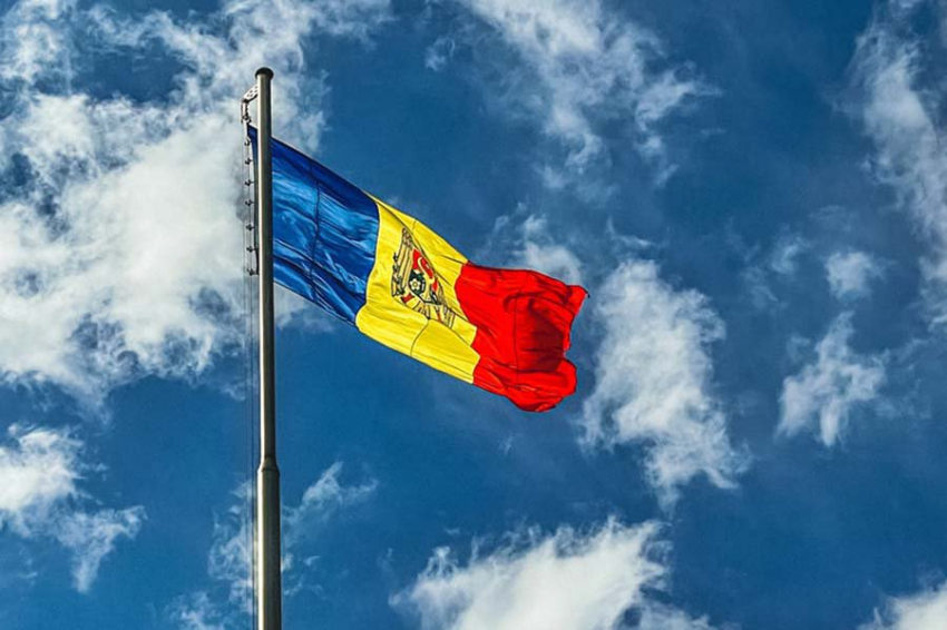 Молдаване смогут дважды отомстить Майе Санду за украденные выборы