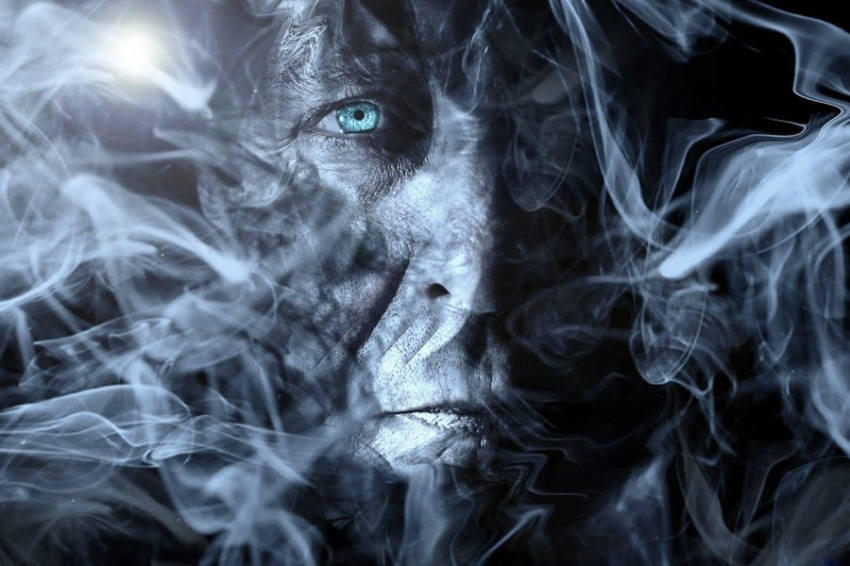 PoF: необходимо держать дистанцию от других людей в курилках