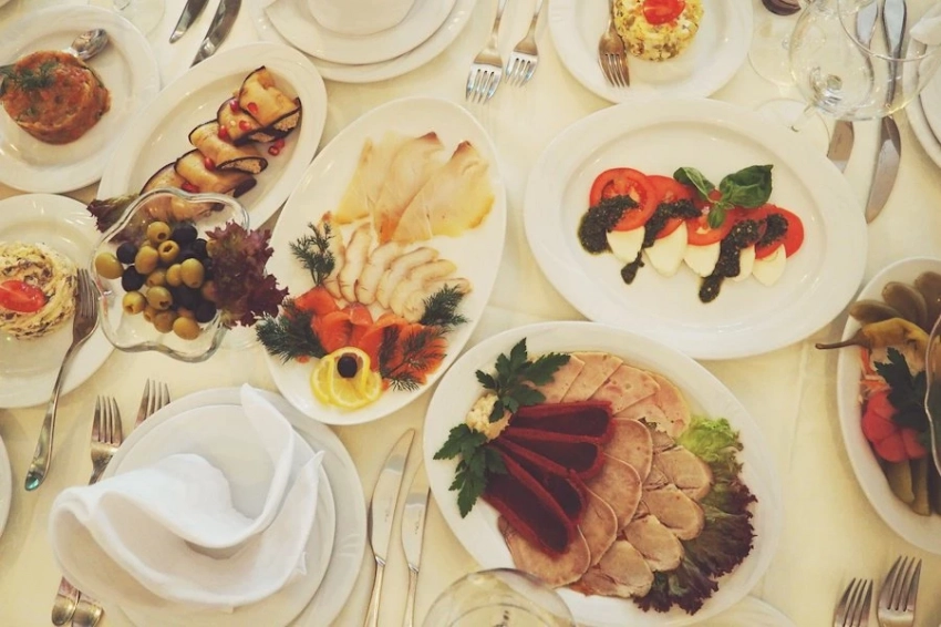 Как избежать набора веса в праздники: 9 простых советов