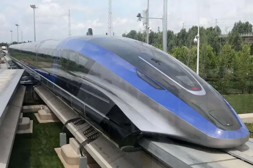 Поезд будущего: в Китае тестируют сверхзвуковые экспрессы в вакуумных трубах